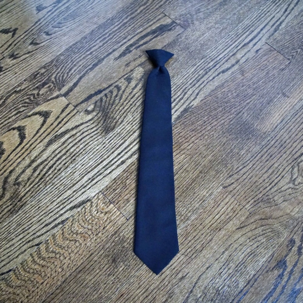 Clip on tie